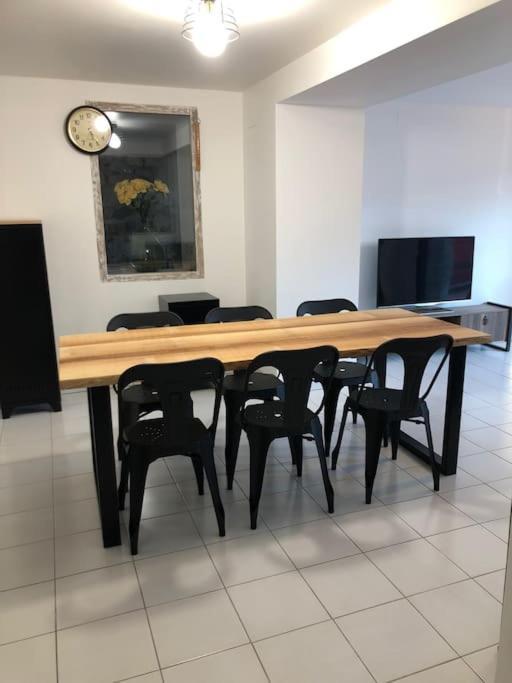 Chez Sophie Et Gege. Maison De Ville, Deux Chambres, De Plain-Pied Figeac Εξωτερικό φωτογραφία